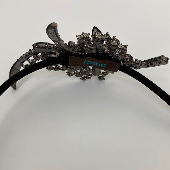 Black beaded Hairband - Picture 3 of 5